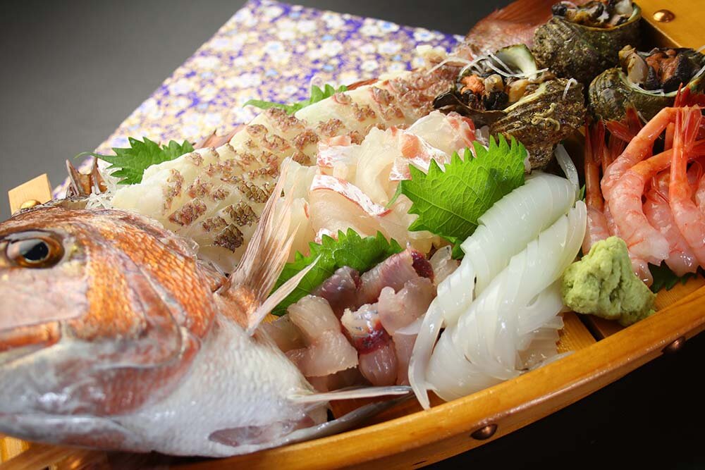 網元　伝平荘の船盛