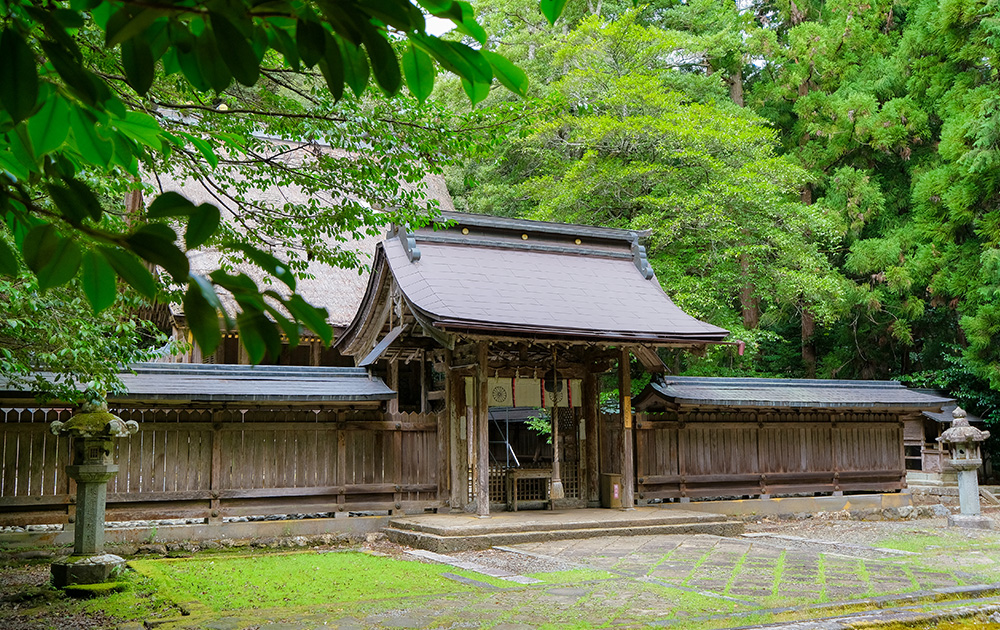 若狭彦神社